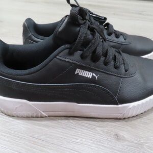 Puma Black and White Casual Shoes